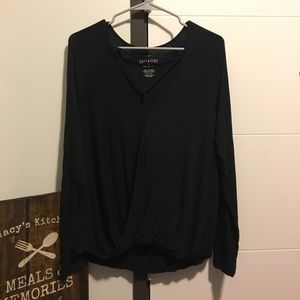 American Eagle Outfitters Tops - American Eagle long sleeve top American Eagle Outfitters Tops - American Eagle long sleeve top